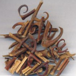 Aharpleaf ucaria stem with hooks extract